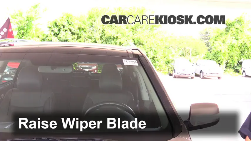2014 Kia Sorento EX 3.3L V6 Windshield Wiper Blade (Front) Replace Wiper Blades